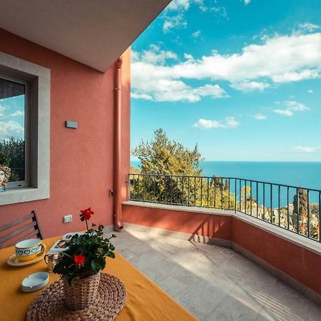 The Charming House Apartment Taormina Exterior foto