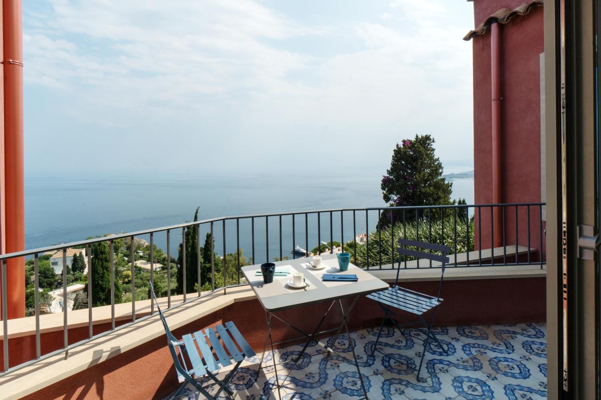The Charming House Apartment Taormina Exterior foto