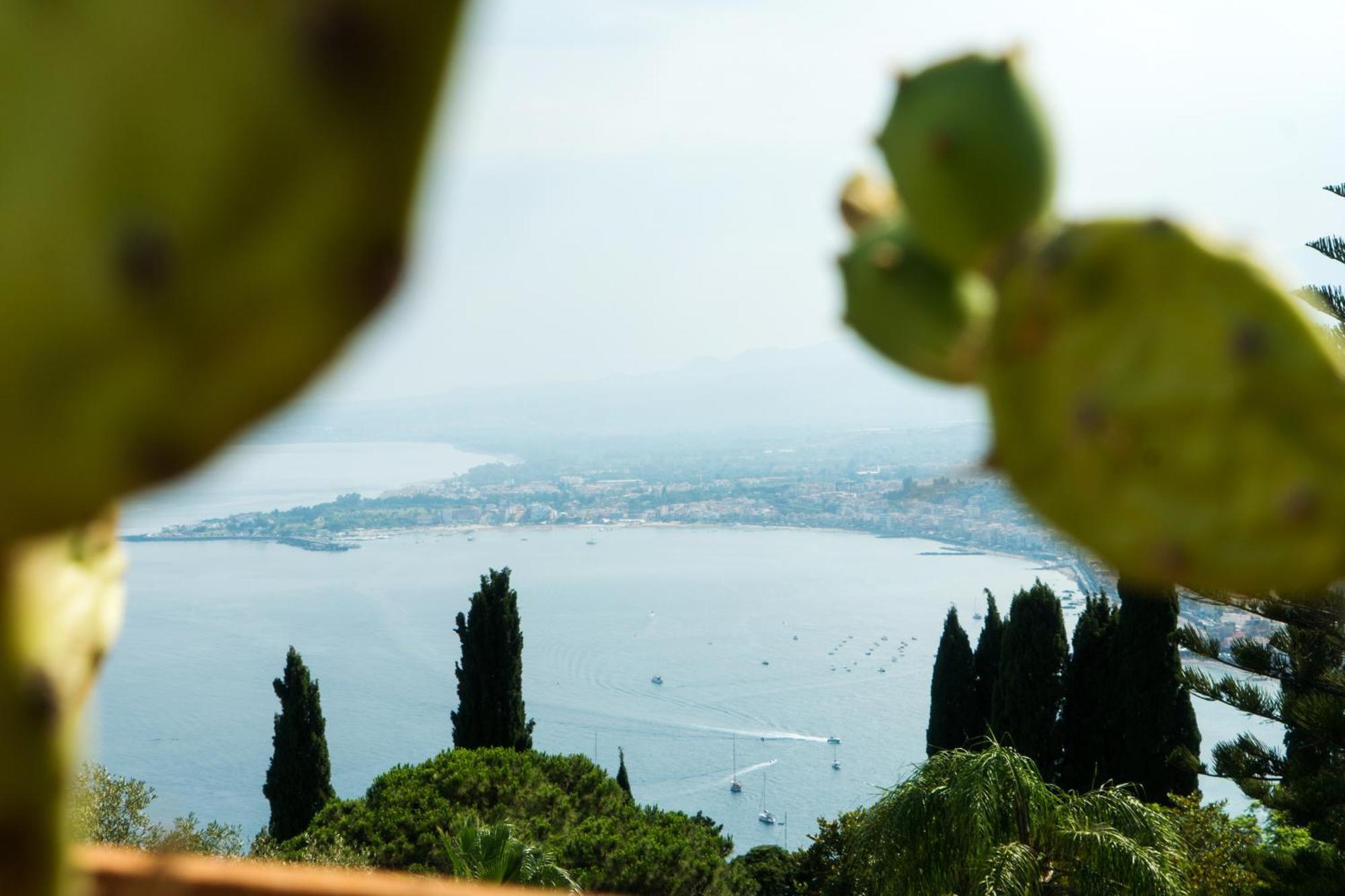 The Charming House Apartment Taormina Exterior foto