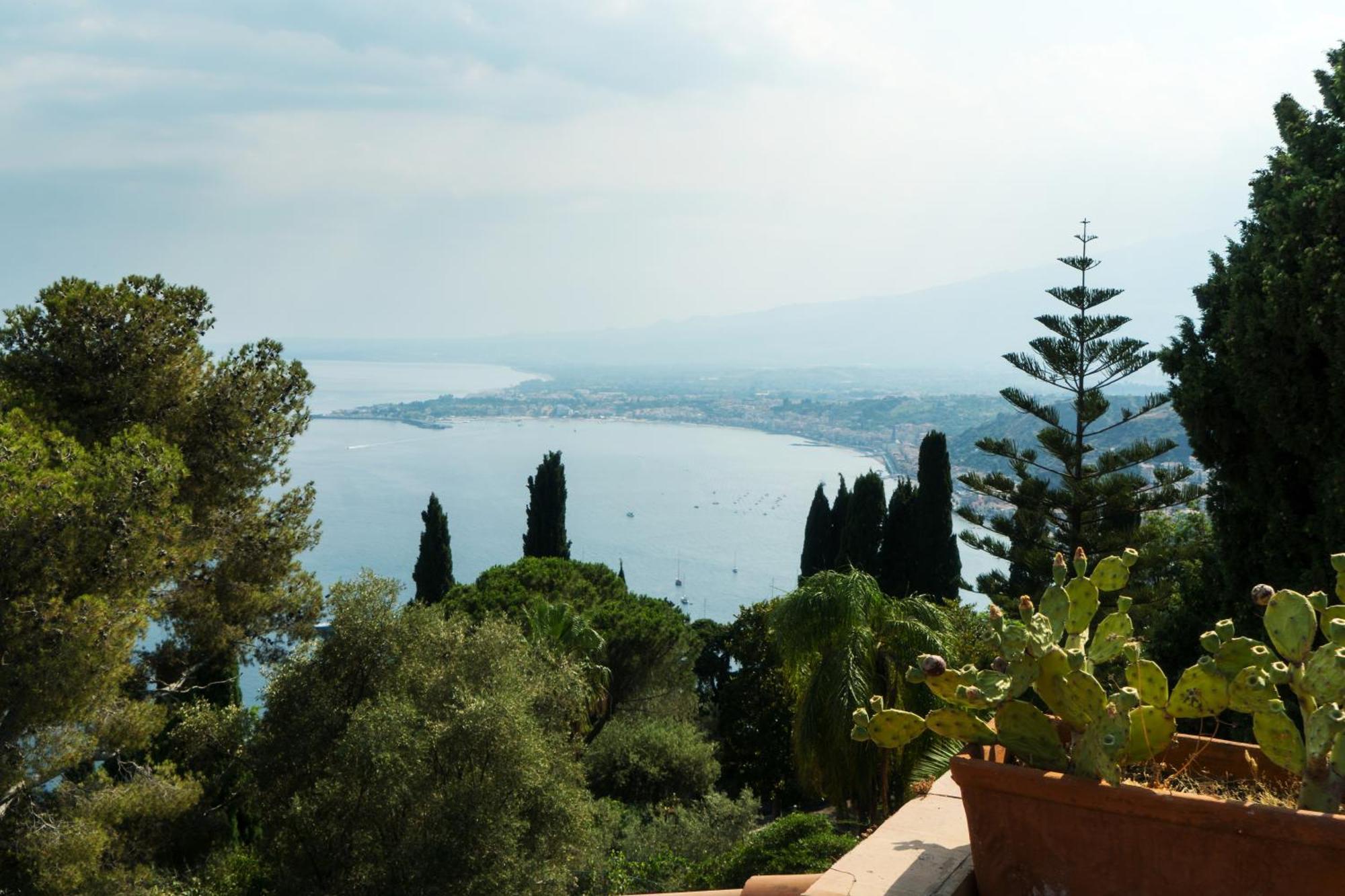 The Charming House Apartment Taormina Exterior foto