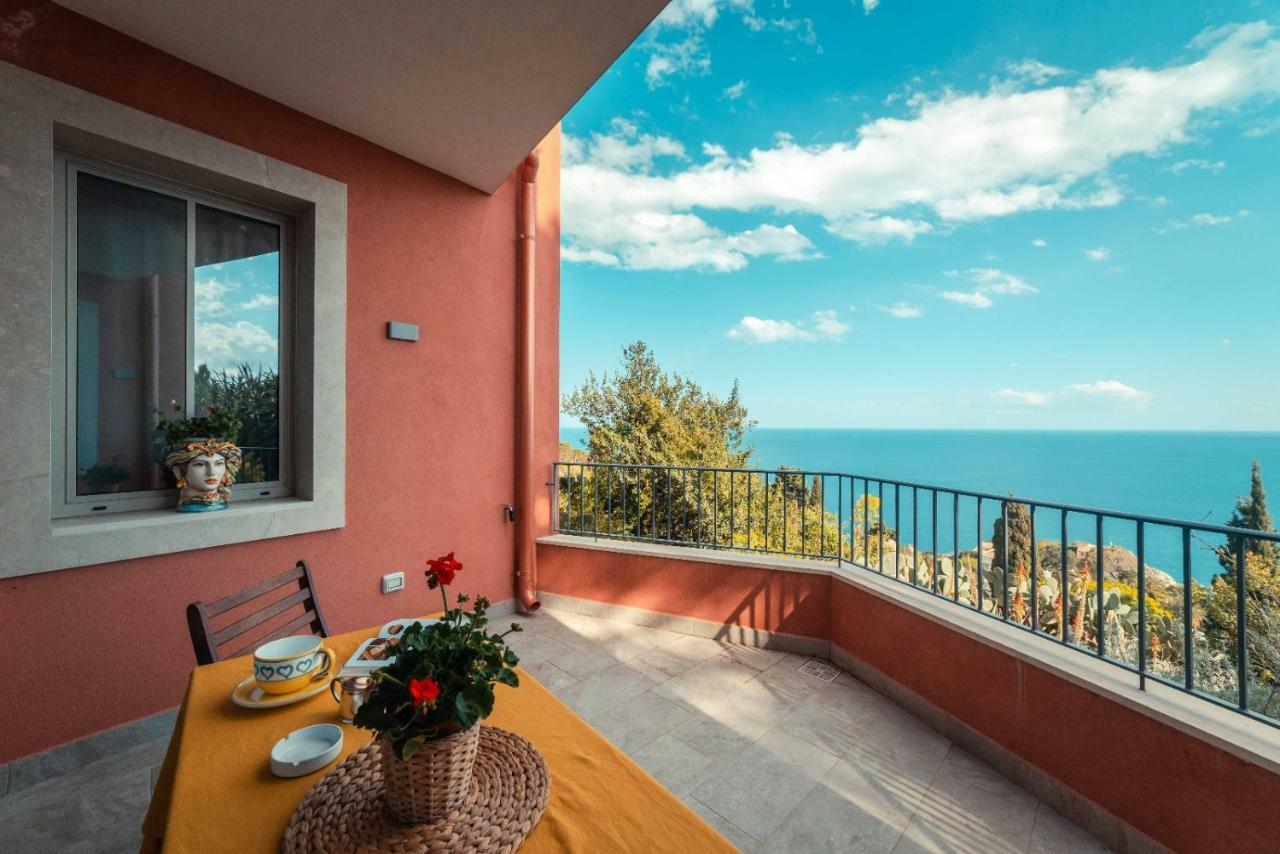 The Charming House Apartment Taormina Exterior foto